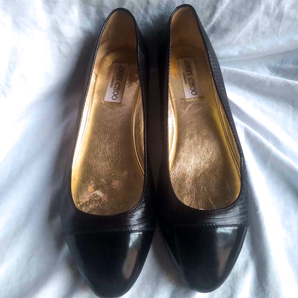 Jimmy Choo Black Patent Leather Cap Toe Ballet Flats Size 8.5 Comfort Feminine